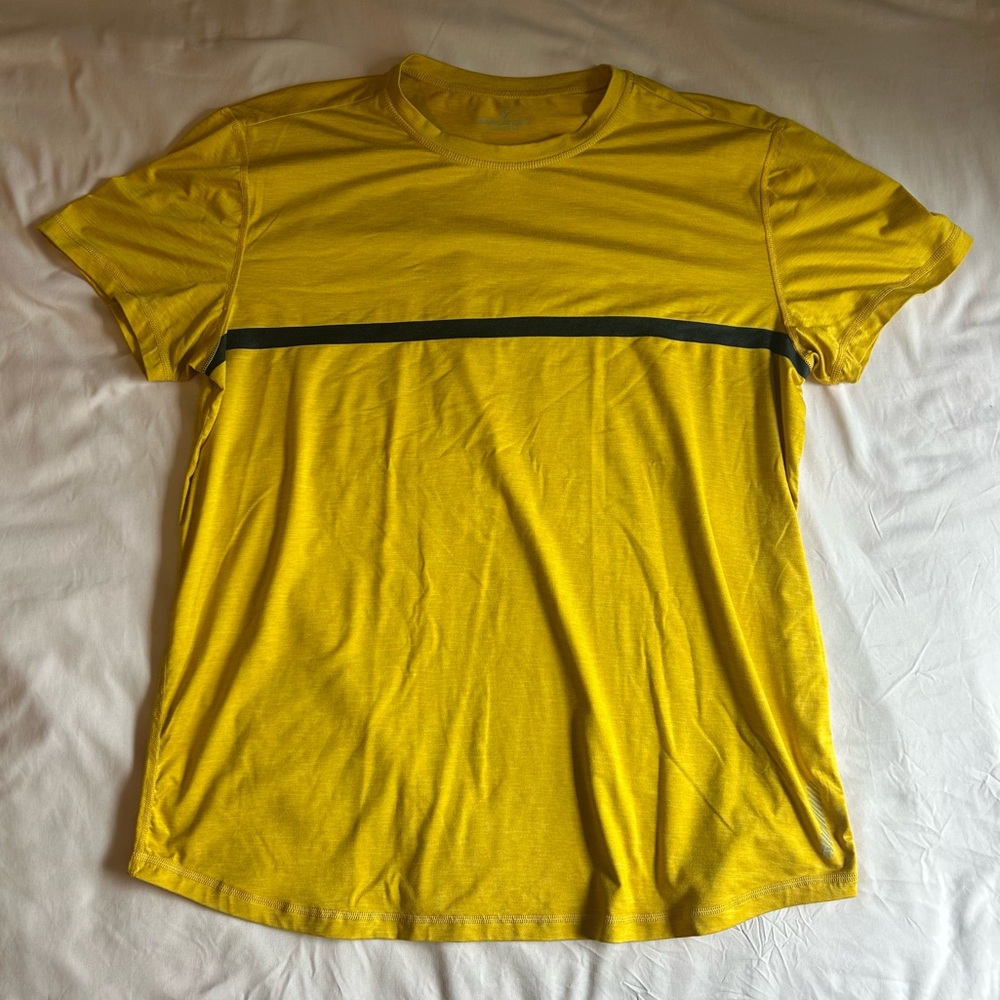 American Eagle 360 Extreme Flex Yellow Tee – Men’s XL